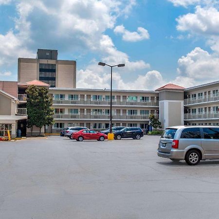 Econo Lodge Downtown Louisville Dış mekan fotoğraf