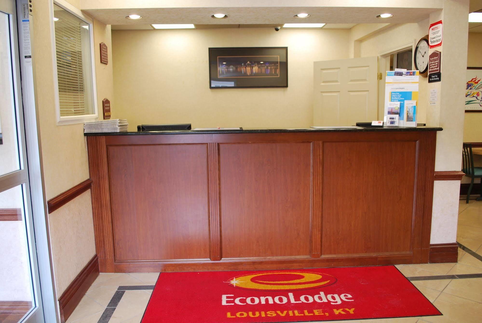 Econo Lodge Downtown Louisville İç mekan fotoğraf